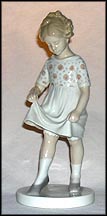 Debutante, Bing & Grondahl Figurine #1794 MAIN