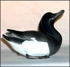 Tufted Duck, Sitting, Bing & Grondahl Figurine #1855 MAIN