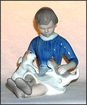 Make Friends, Bing & Grondahl Figurine #2333 MAIN