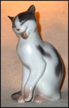 Cat, Spotted, Bing & Grondahl Figurine #2466 MAIN