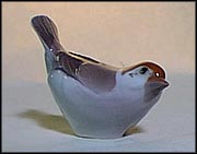 Sparrow, Raised Tail, Bing & Grondahl Figurine #2494 MAIN