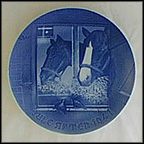 Horses Enjoying Christmas Meal In Stable Collector Plate by Ove Larsen MAIN
