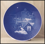 Copenhagen Christmas Collector Plate by Henry Thelander MAIN