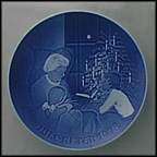 A Christmas Tale Collector Plate by Henry Thelander MAIN