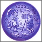 The Little Photographer Collector Plate by Sven Vestergaard MAIN