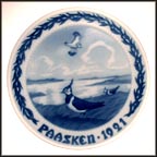 Crested Plover On Shore Collector Plate by Johannes Achton Friis MAIN