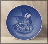 Bird And Chicks Collector Plate by Henry Thelander MAIN