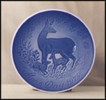 Doe And Fawns Collector Plate by Henry Thelander MAIN