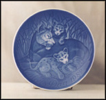 Lioness And Cubs Collector Plate by Henry Thelander MAIN