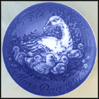 Goose And Goslings Collector Plate by Les Didier MAIN