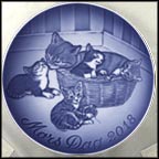 Cat with Kittens Collector Plate by Allan Therkelsen MAIN