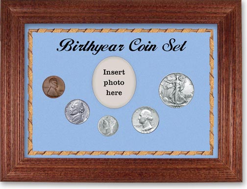 1942 Birth Year Coin Gift Set with a blue background and cherry frame LARGE