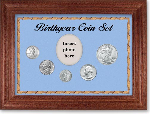 1943 Birth Year Coin Gift Set with a blue background and cherry frame MAIN