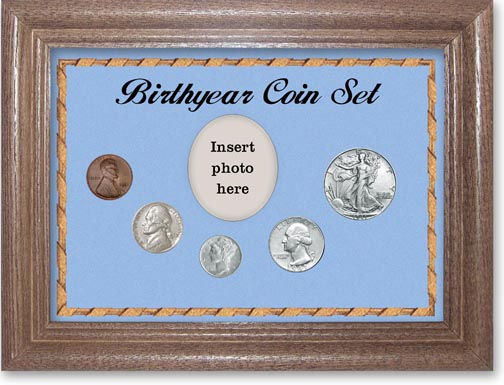 1941 Birth Year Coin Gift Set with a blue background and dark oak frame MAIN