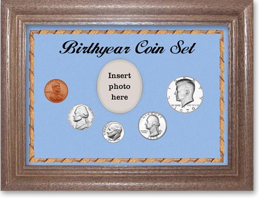 1970 Birth Year Coin Gift Set with a blue background and dark oak frame LARGE