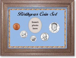 1970 Birth Year Coin Gift Set with a blue background and dark oak frame THUMBNAIL