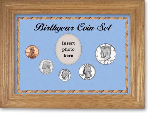 1982 Birth Year Coin Gift Set with a blue background and wheat frame MAIN