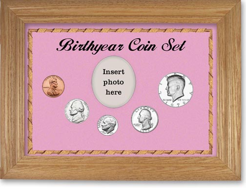 1979 Birth Year Coin Gift Set with a pink background and wheat frame MAIN
