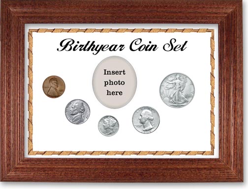1945 Birth Year Coin Gift Set with a white background and cherry frame MAIN
