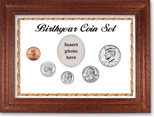 2004 Birth Year Coin Gift Set with a white background and cherry frame MAIN