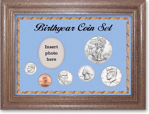 2013 Birth Year Deluxe Gift Set with a blue background and dark oak frame LARGE