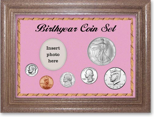1995 Birth Year Deluxe Gift Set with a pink background and dark oak frame MAIN