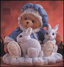 Sonja - Holiday Cuddles, Cherished Teddies Figurine #622818 MAIN