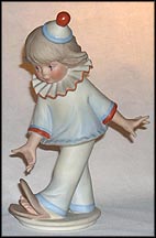 In The Spotlight, Goebel Under The Big Top Figurine  #ITS MAIN