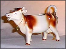 Cow, Creamer, Goebel Figurine  #nn-cow2 MAIN