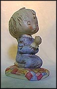 Hallmark Child Praying, Goebel Figurine by Betsey Clark  #nn-hcp MAIN