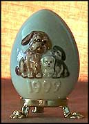 1999 Dog With Puppies, Goebel Annual Easter Egg MAIN