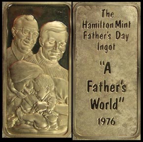 Father's World' Art Bar by Hamilton Mint. MAIN