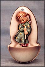 Heavenly Angel, M. I. Hummel Holy Water Font MAIN