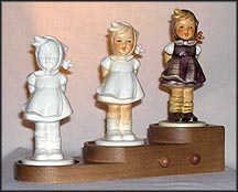 Which Hand Progression Set, M. I. Hummel Figurine MAIN