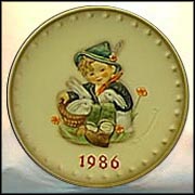1986 Playmates, M. I. Hummel Annual Plate MAIN