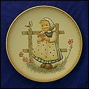 Sweet Greetings, M. I. Hummel Friends Forever Plate MAIN