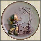 Summertime Stroll, M. I. Hummel Four Seasons Plate MAIN