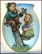Boy and Girl, M. I. Hummel Wall Vase MAIN