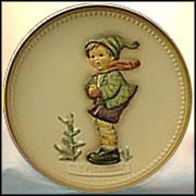 It's Cold, M. I. Hummel Celebration Plate MAIN