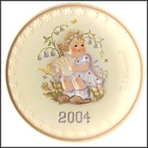 2004 Garden Gift, M. I. Hummel Annual Plate MAIN