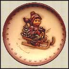 Ride Into Christmas, M. I. Hummel Mini Annual Plate MAIN