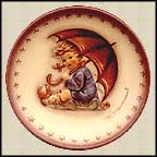Umbrella Girl, M. I. Hummel Mini Annual Plate MAIN