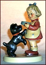 Puppy Pause, M. I. Hummel Figurine MAIN