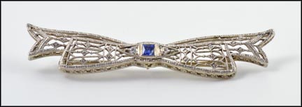 Filigree Bow Pin in 14K White Gold MAIN