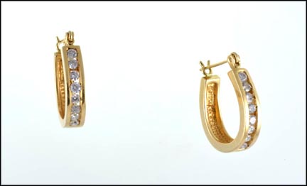 Diamond Hoop Earrings in 14K Yellow Gold MAIN