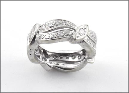 Diamond Band in White Gold MAIN