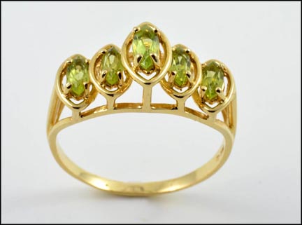 Peridot Pyramid Ring in 14K Yellow Gold MAIN