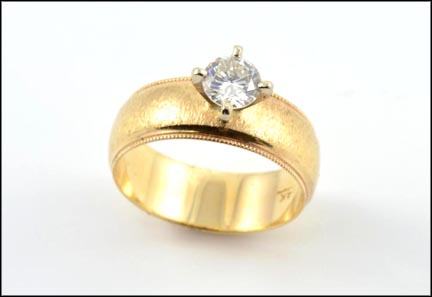 Diamond Engagement Ring in 14K Yellow Gold MAIN