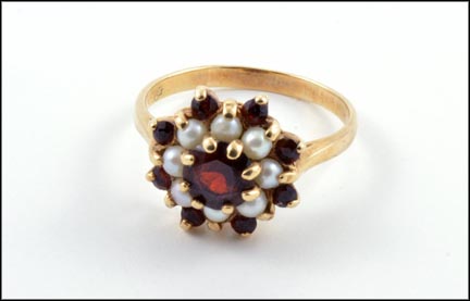 Pearl and Garnet Ring in 10K Yellow Gold MAIN