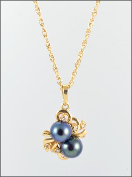Black Pearl Necklace in 14K Yellow Gold LARGE